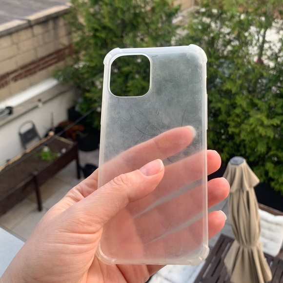 iPhone 12/12 Pro (6.1) Flex Cover Drop observed Case See Through - Picture 4 of 12